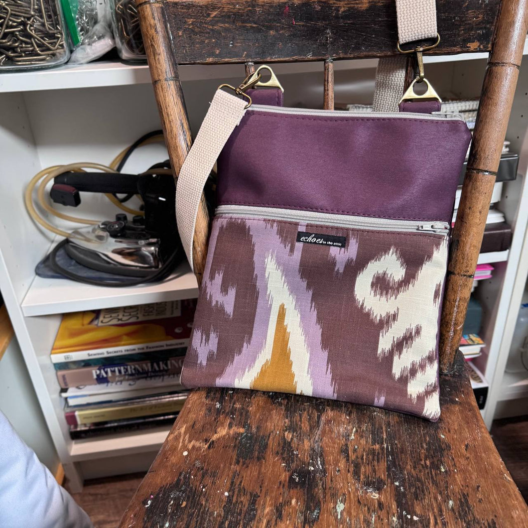 NEW Zipster with removable strap 25111